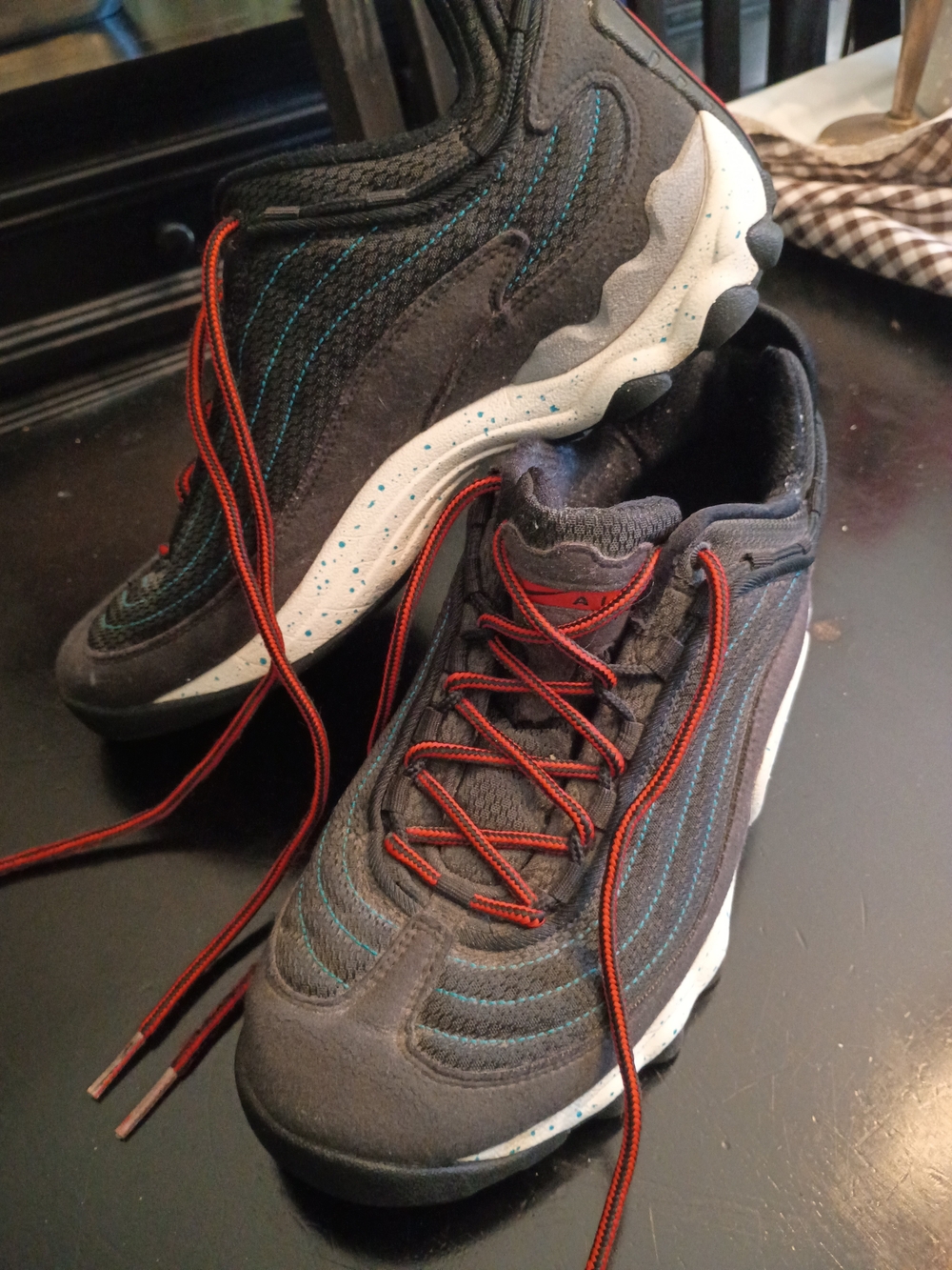 Nike Men's ACG Air Skarn Trail Sneakers Size 8
